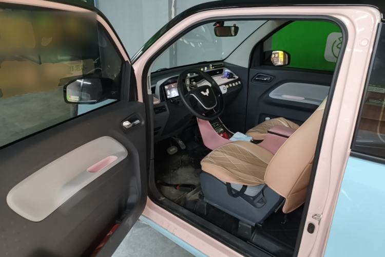 Used Wuling Hongguang MINIEV 2021 Macaron Premium Model – Lithium Iron Phosphate Driver Seat