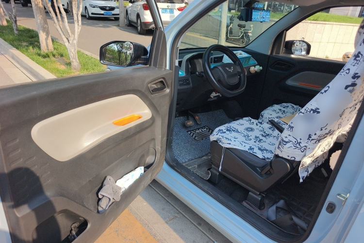 Used Wuling Hongguang MINIEV 2021 Macaron Premium Model – Lithium Iron Phosphate Driver Seat