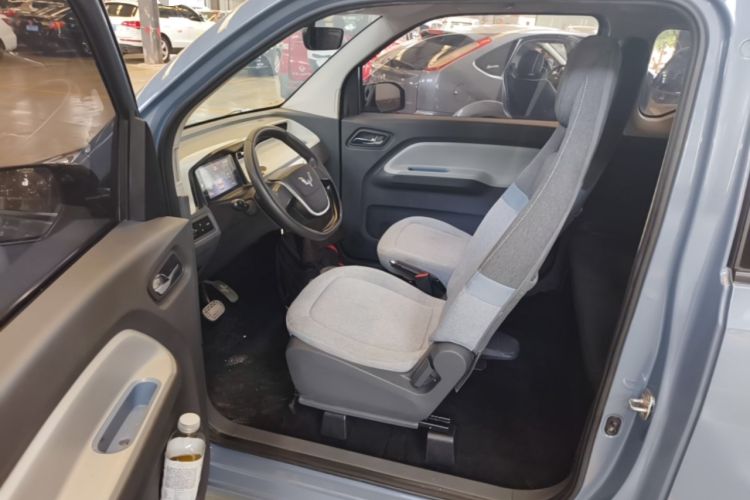 Used Wuling Hongguang MINIEV 2021 Macaron Premium Model – Lithium Iron Phosphate Driver Seat