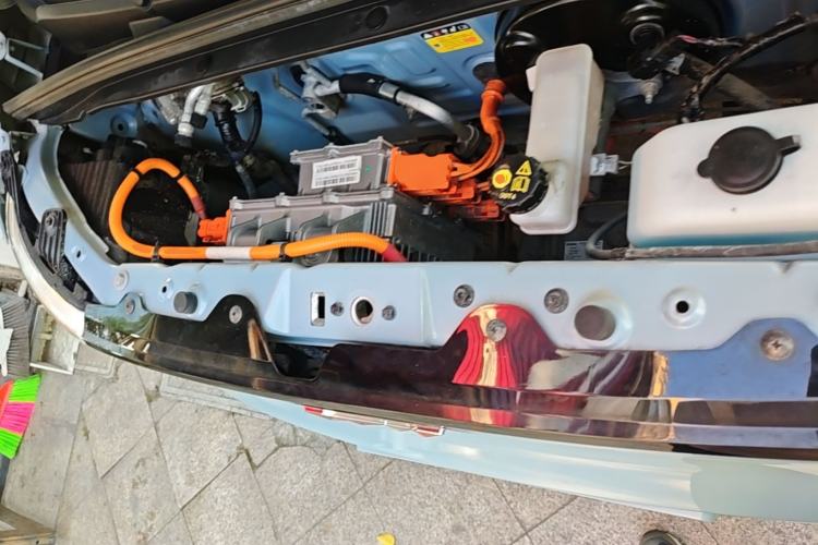 Used Wuling Hongguang MINIEV 2021 Macaron Premium Model – Lithium Iron Phosphate Engine Bay