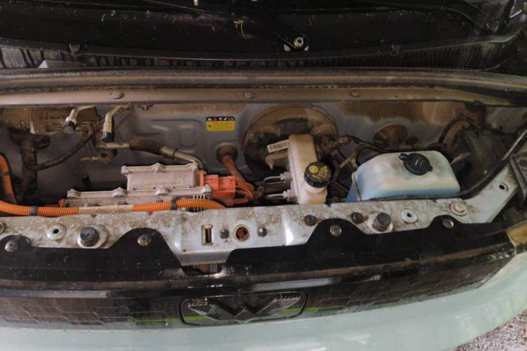 Used Wuling Hongguang MINIEV 2021 Macaron Fashion Edition Lithium-Ion Battery Engine Bay