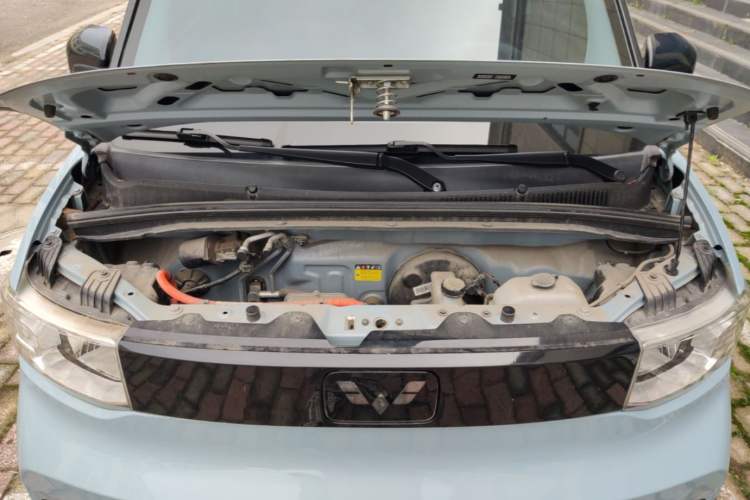 Used Wuling Hongguang MINIEV 2021 Macaron Premium Model – Lithium-NMC Engine Bay