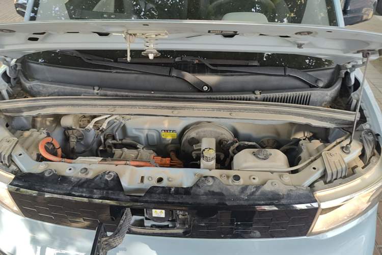 Used Wuling Hongguang MINIEV 2021 Macaron Premium Model – Lithium Iron Phosphate Engine Bay
