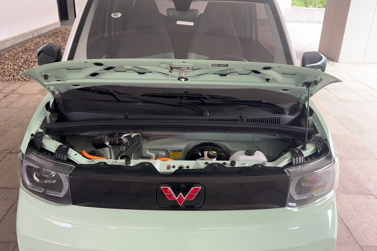 Used Wuling Hongguang MINIEV 2021 Macaron Premium Model – Lithium Iron Phosphate Engine Bay