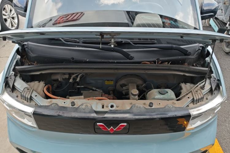 Used Wuling Hongguang MINIEV 2021 Macaron Fashion Edition Lithium-Ion Battery Engine Bay