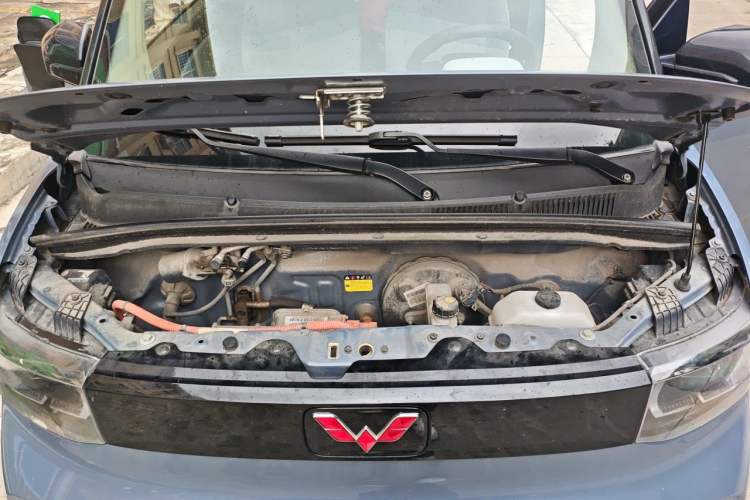 Used Wuling Hongguang MINIEV 2021 Macaron Premium Model – Lithium Iron Phosphate Engine Bay
