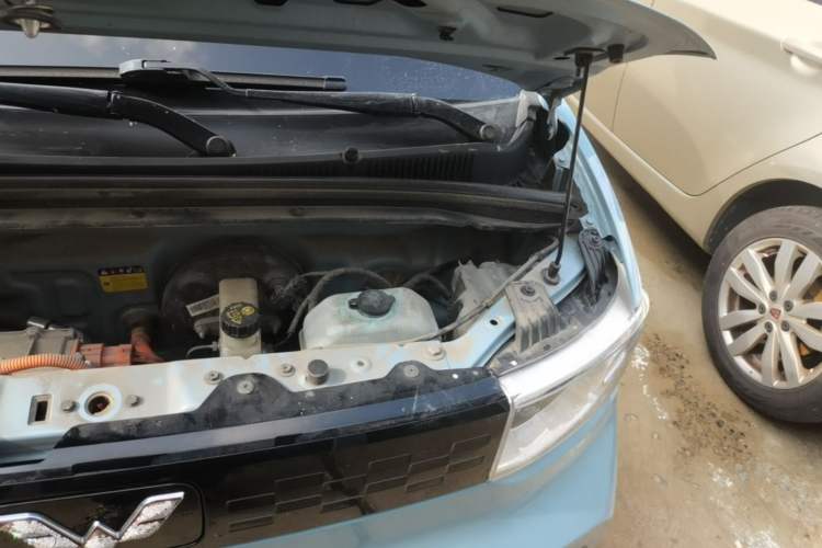 Used Wuling Hongguang MINIEV 2021 Macaron Premium Model – Lithium Iron Phosphate Engine Bay Left