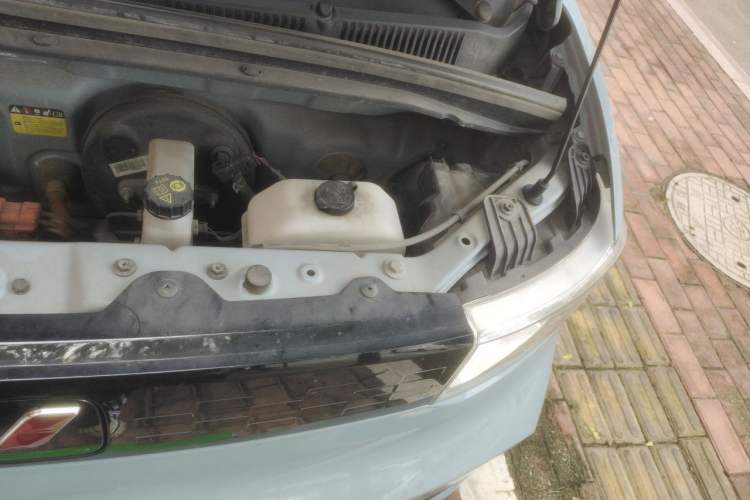 Used Wuling Hongguang MINIEV 2021 Macaron Premium Model – Lithium Iron Phosphate Engine Bay Left
