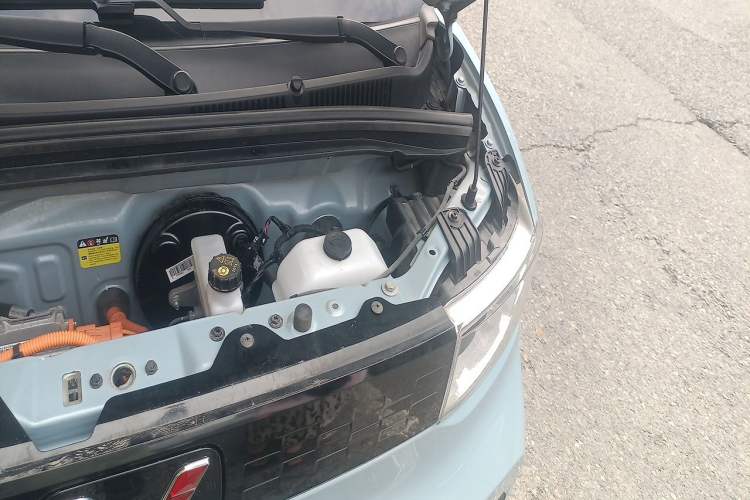 Used Wuling Hongguang MINIEV 2021 Macaron Premium Model – Lithium Iron Phosphate Engine Bay Left
