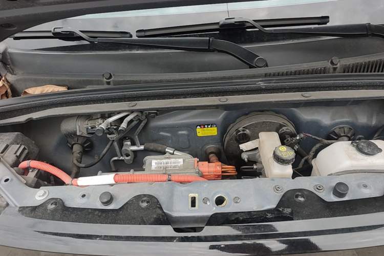 Used Wuling Hongguang MINIEV 2021 Macaron Premium Model – Lithium Iron Phosphate Engine Bay