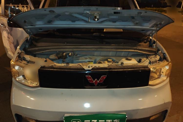 Used Wuling Hongguang MINIEV 2021 Macaron Sandwich Model 170 km Lithium Ternary Engine Bay