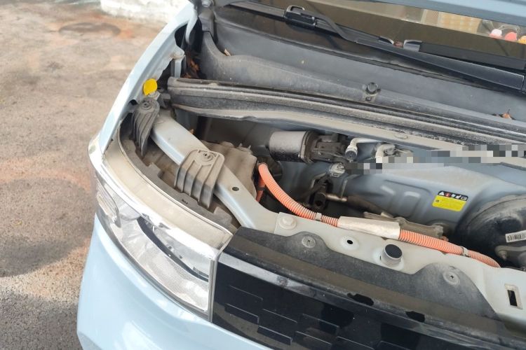 Used Wuling Hongguang MINIEV 2021 Macaron Fashion Model Lithium Iron Phosphate Engine Bay Right