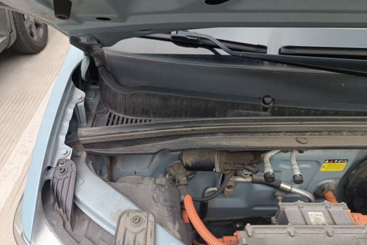 Used Wuling Hongguang MINIEV 2021 Macaron Fashion Model Lithium Iron Phosphate Engine Bay Right