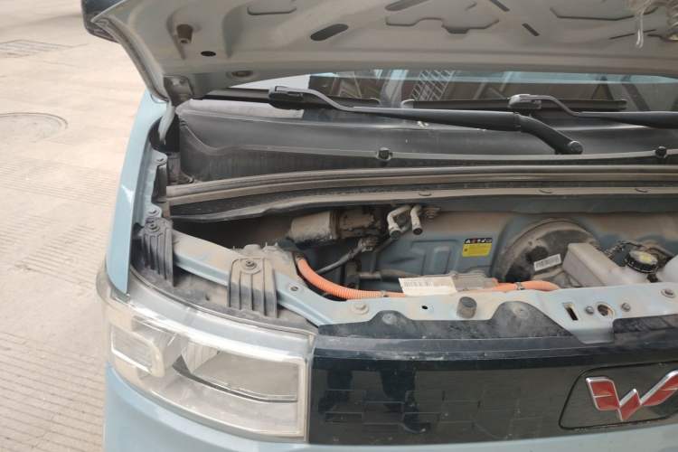 Used Wuling Hongguang MINIEV 2021 Macaron Premium Model – Lithium Iron Phosphate Engine Bay Right