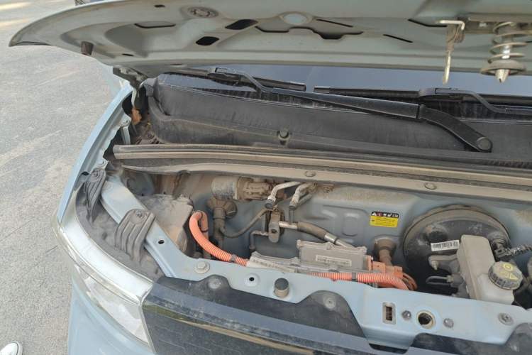 Used Wuling Hongguang MINIEV 2021 Macaron Fashion Model Lithium Iron Phosphate Engine Bay Right