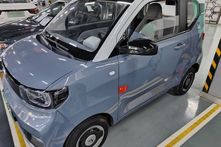 Used Wuling Hongguang MINIEV 2021 Macaron Fashion Model Lithium Iron Phosphate Exterior 1