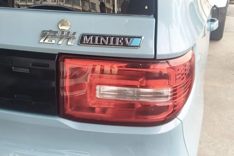 Used Wuling Hongguang MINIEV 2021 Macaron Premium Model – Lithium Iron Phosphate Exterior 3