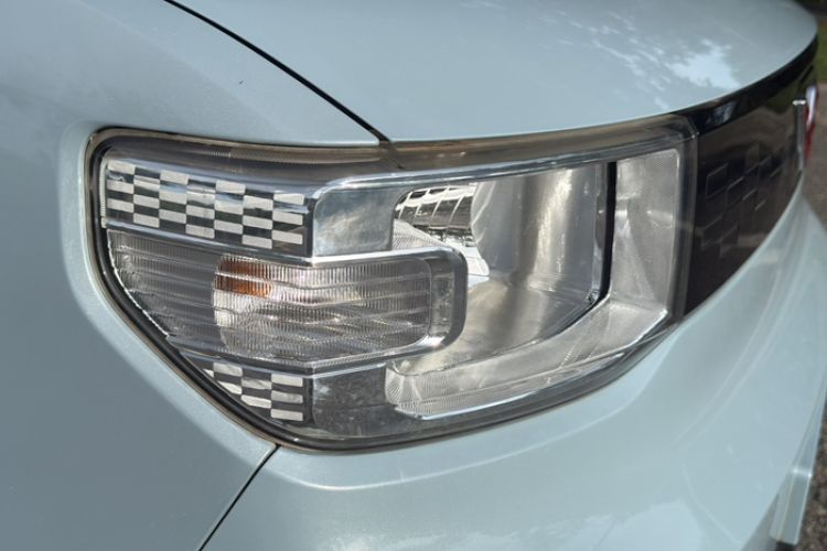 Used Wuling Hongguang MINIEV 2021 Macaron Fashion Model Lithium Iron Phosphate Exterior 4