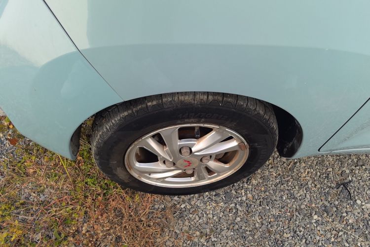 Used Wuling Hongguang MINIEV 2021 Macaron Sandwich Model 120 km Lithium Iron Phosphate Exterior 4