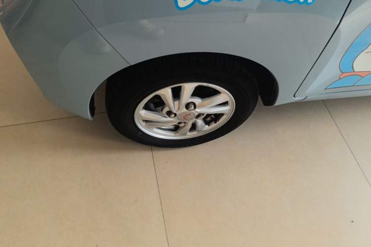 Used Wuling Hongguang MINIEV 2021 Macaron Fashion Model Lithium Iron Phosphate Exterior 4