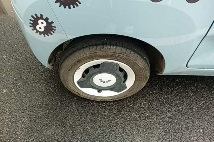 Used Wuling Hongguang MINIEV 2021 Macaron Sandwich Model 120 km Lithium Iron Phosphate Exterior 5