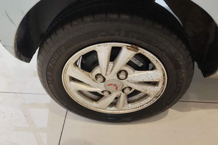 Used Wuling Hongguang MINIEV 2021 Macaron Fashion Model Lithium Iron Phosphate Exterior 5