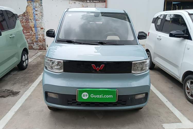 Used Wuling Hongguang MINIEV 2021 Macaron Fashion Model Lithium Iron Phosphate Front