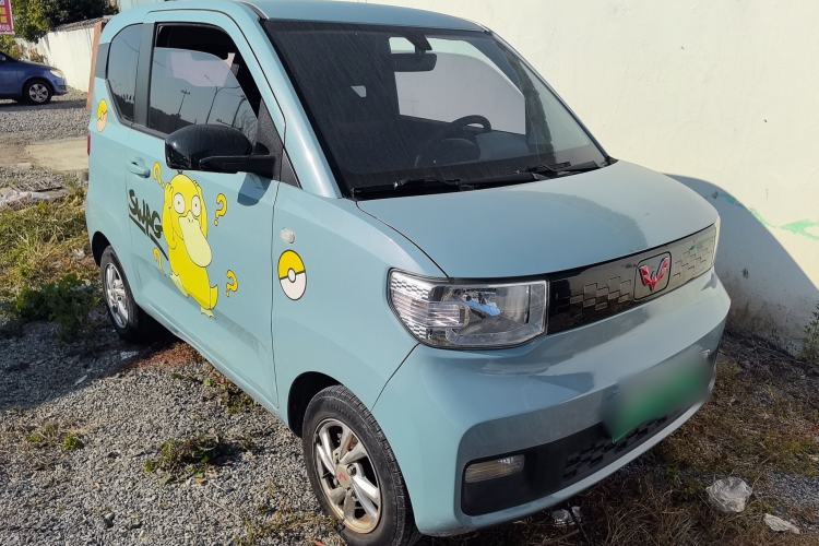 Used Wuling Hongguang MINIEV 2021 Macaron Sandwich Model 120 km Lithium Iron Phosphate Front Right 45 Deg