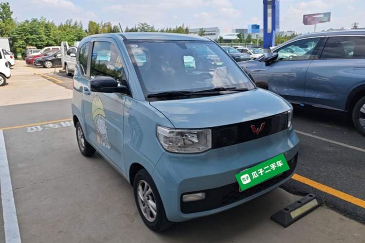 Used Wuling Hongguang MINIEV 2021 Macaron Fashion Edition Lithium-Ion Battery Front Right 45 Deg