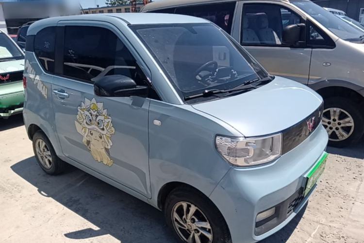 Used Wuling Hongguang MINIEV 2021 Macaron Fashion Model Lithium Iron Phosphate Front Right 45 Deg