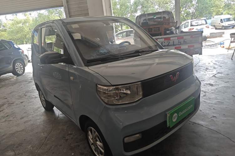 Used Wuling Hongguang MINIEV 2021 Macaron Fashion Model Lithium Iron Phosphate Front Right 45 Deg