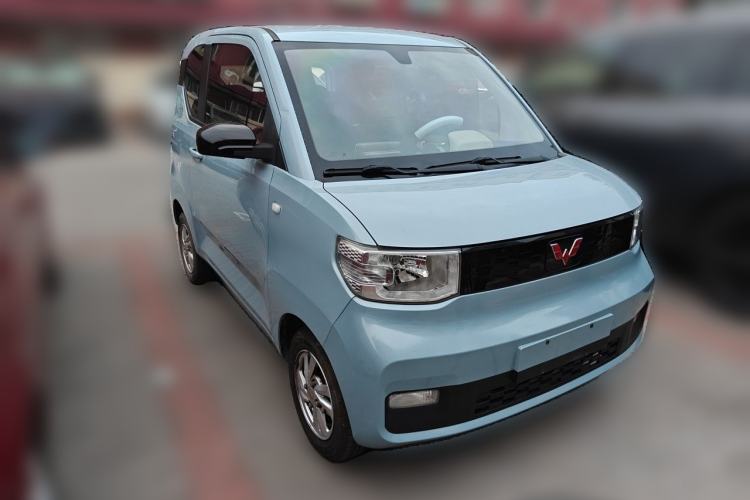Used Wuling Hongguang MINIEV 2021 Macaron Sandwich Model 170 km Lithium Ternary Front Right 45 Deg