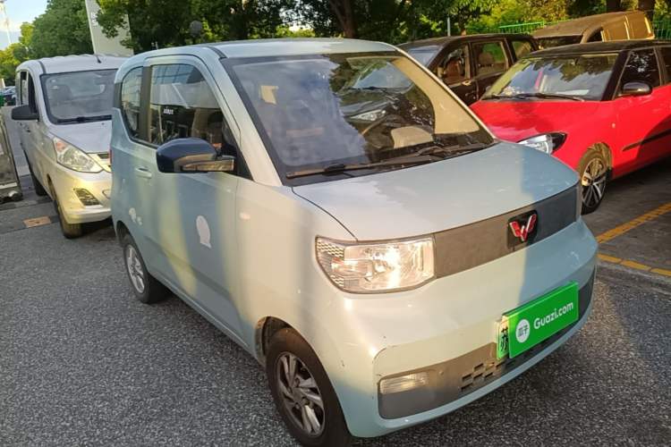 Used Wuling Hongguang MINIEV 2021 Macaron Fashion Model Lithium Iron Phosphate Front Right 45 Deg