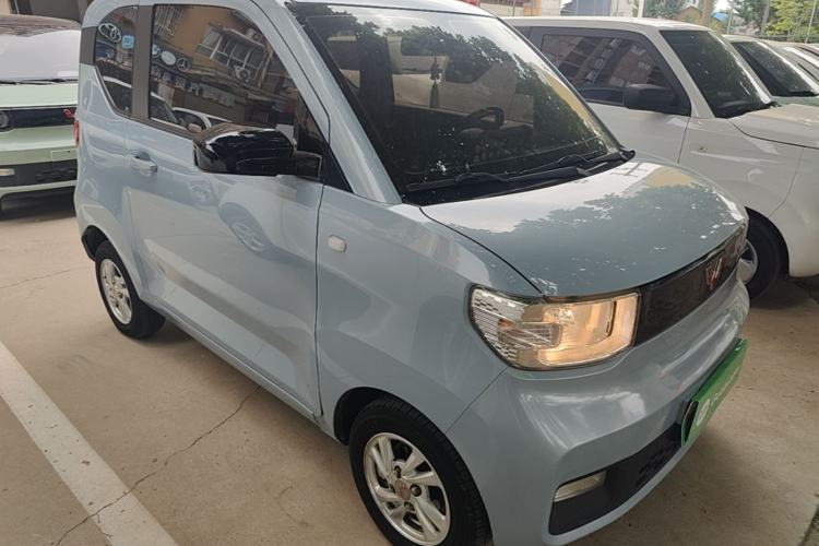 Used Wuling Hongguang MINIEV 2021 Macaron Fashion Model Lithium Iron Phosphate Front Right 45 Deg