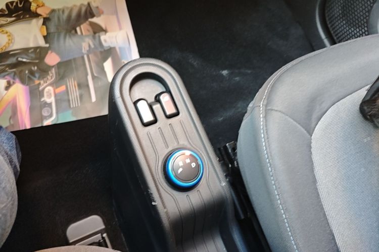 Used Wuling Hongguang MINIEV 2021 Macaron Premium Model – Lithium Iron Phosphate Gear Lever