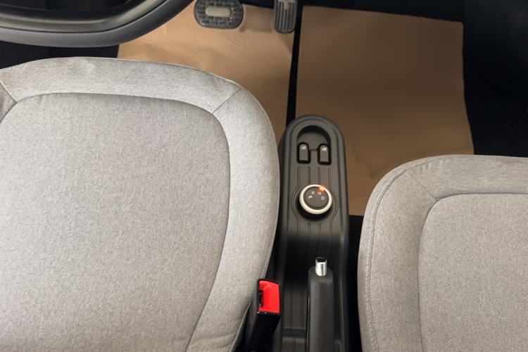 Used Wuling Hongguang MINIEV 2021 Macaron Premium Model – Lithium Iron Phosphate Gear Lever