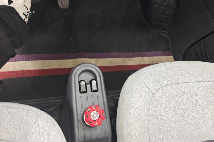 Used Wuling Hongguang MINIEV 2021 Macaron Premium Model – Lithium Iron Phosphate Gear Lever
