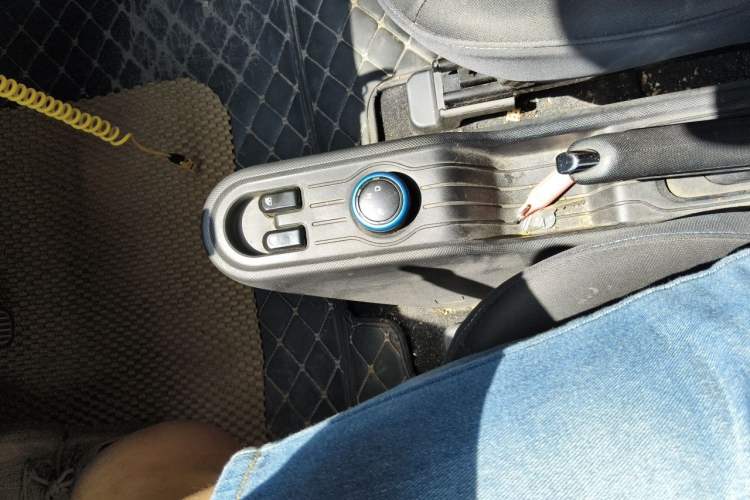 Used Wuling Hongguang MINIEV 2021 Macaron Fashion Edition Lithium-Ion Battery Gear Lever