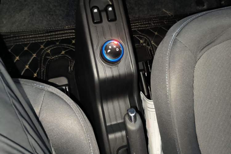 Used Wuling Hongguang MINIEV 2021 Macaron Premium Model – Lithium Iron Phosphate Gear Lever