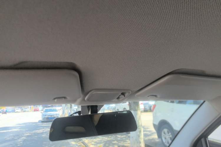 Used Wuling Hongguang MINIEV 2021 Macaron Fashion Model Lithium Iron Phosphate Headliner