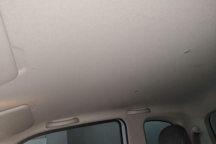 Used Wuling Hongguang MINIEV 2021 Macaron Premium Model – Lithium Iron Phosphate Headliner