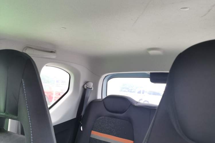 Used Wuling Hongguang MINIEV 2021 Macaron Fashion Edition Lithium-Ion Battery Headliner