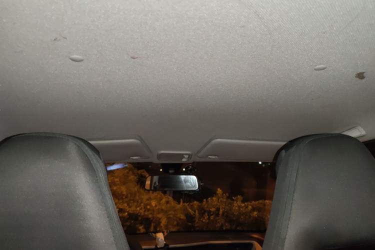 Used Wuling Hongguang MINIEV 2021 Macaron Sandwich Model 170 km Lithium Ternary Headliner