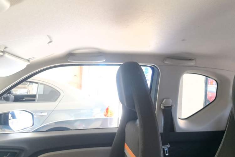 Used Wuling Hongguang MINIEV 2021 Macaron Fashion Model Lithium Iron Phosphate Headliner