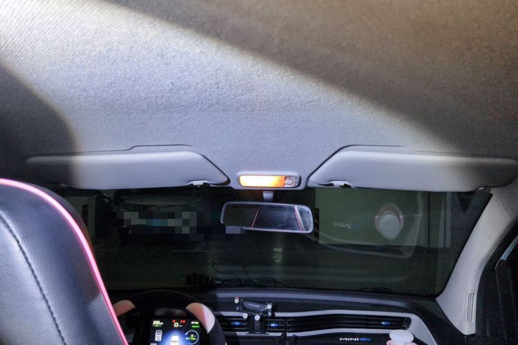 Used Wuling Hongguang MINIEV 2021 Macaron Premium Model – Lithium Iron Phosphate Headliner