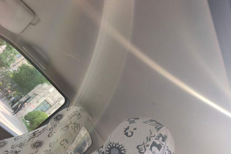 Used Wuling Hongguang MINIEV 2021 Macaron Premium Model – Lithium Iron Phosphate Headliner