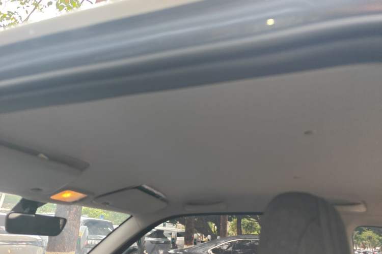 Used Wuling Hongguang MINIEV 2021 Macaron Premium Model – Lithium Iron Phosphate Headliner