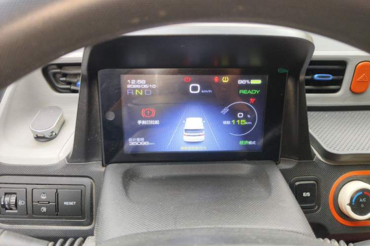Used Wuling Hongguang MINIEV 2021 Macaron Fashion Edition Lithium-Ion Battery Instrument Cluster