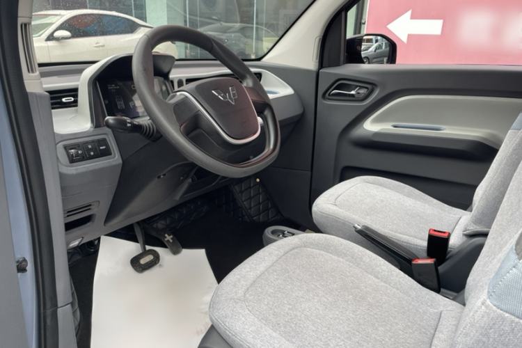 Used Wuling Hongguang MINIEV 2021 Macaron Premium Model – Lithium Iron Phosphate Interior 1