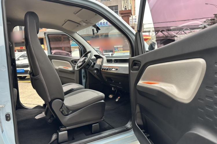 Used Wuling Hongguang MINIEV 2021 Macaron Fashion Edition Lithium-Ion Battery Interior 5